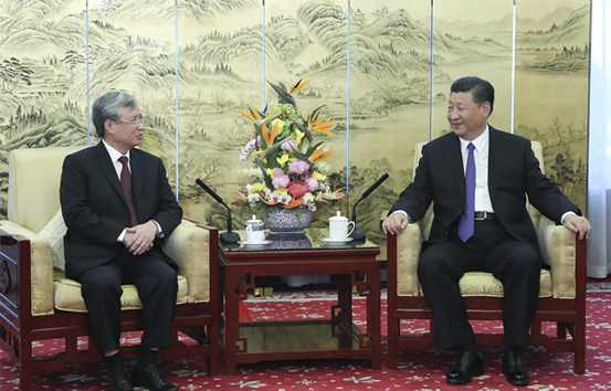 习近平会见越共中央政治局委员、中央书记处常务书记陈国旺