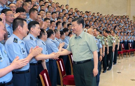 习近平接见空军第十三次党代会代表