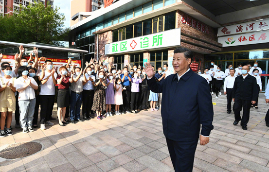 习近平在承德市考察调研