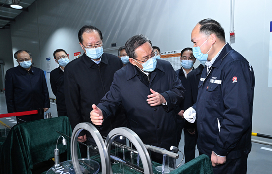 李强在湖南调研并主持召开先进制造业发展座谈会