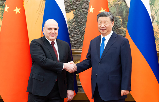 习近平会见俄罗斯总理米舒斯京